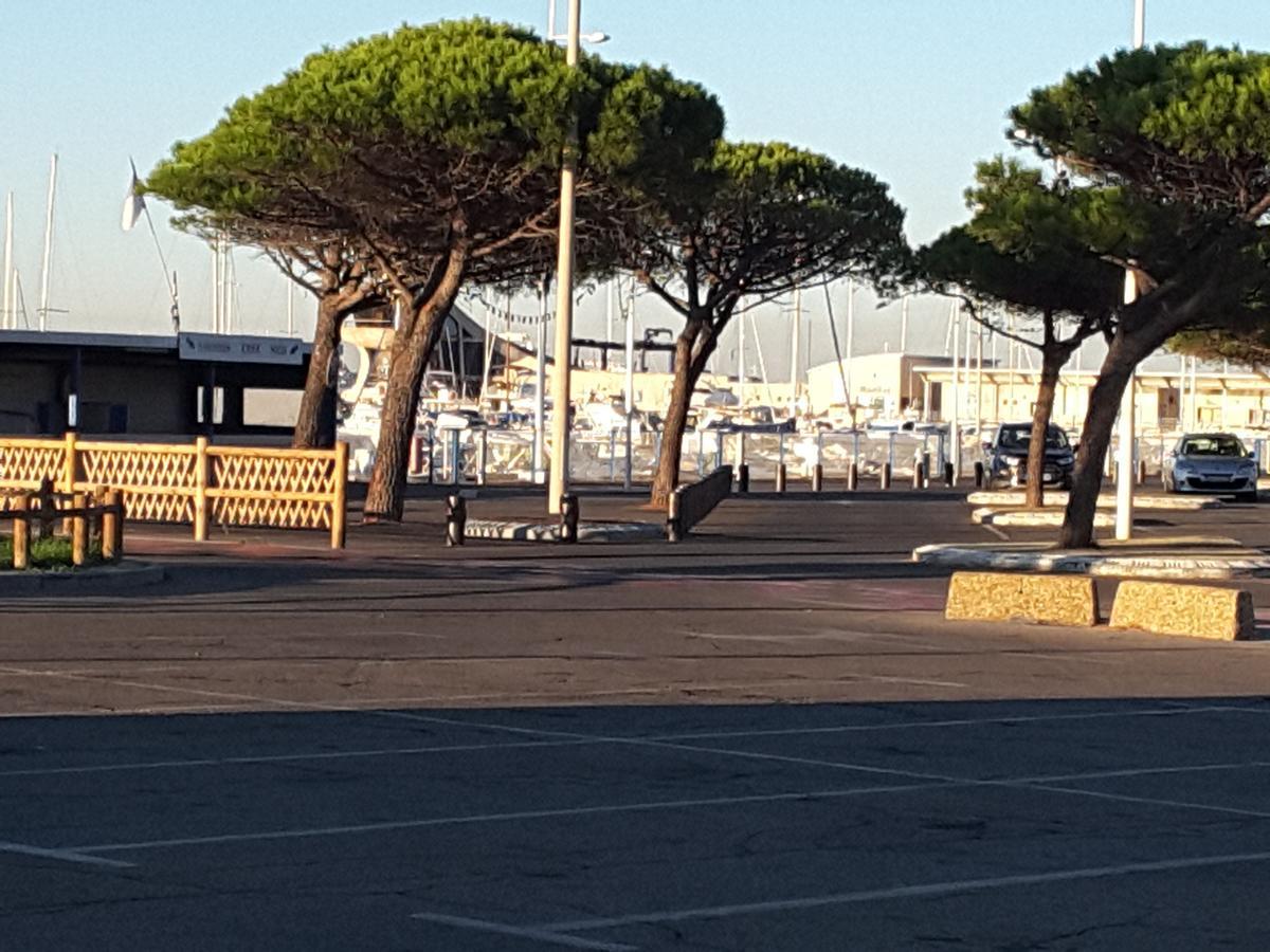 Hotel Restaurant Calypso Fos-sur-Mer Εξωτερικό φωτογραφία